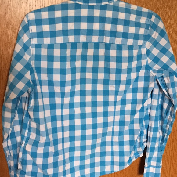 Buffalo check A&F button down - Picture 3 of 3